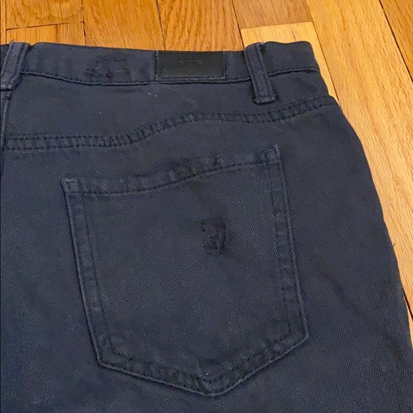 BDG Distressed Slim Boyfriend Jeans - Picture 6 of 8